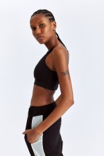 High Support Sports Bra in DryMove